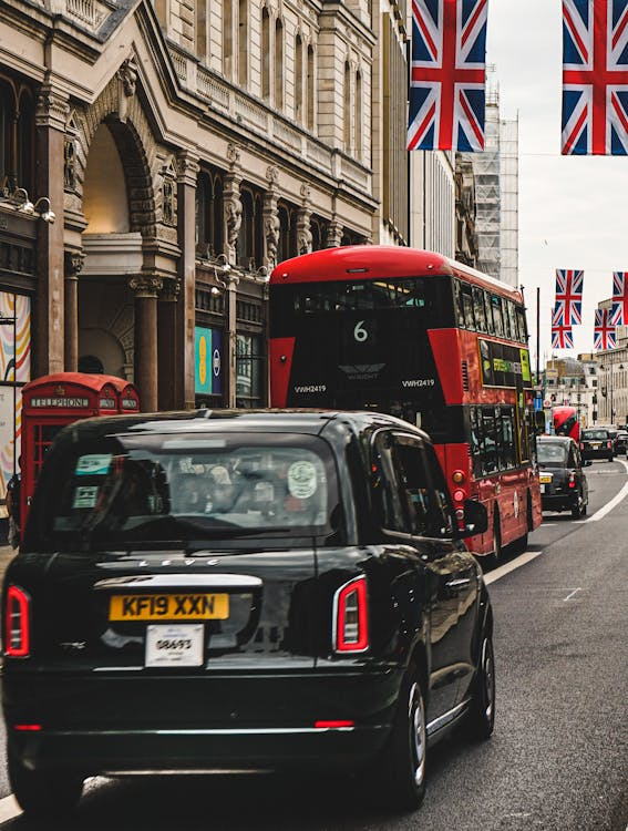 Pre-Book A Holiday Taxi