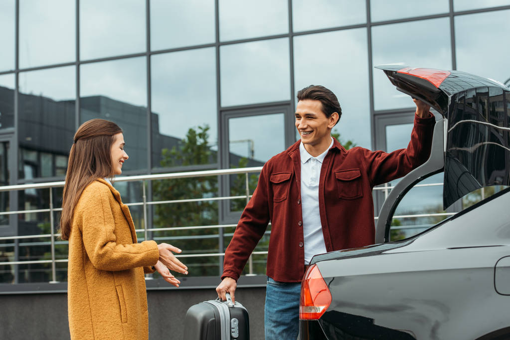 Why Tourists Prefer Airport Taxi Service in London